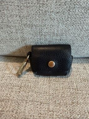 Bandolier Avery AirPod Clip-on Pouch very well loved